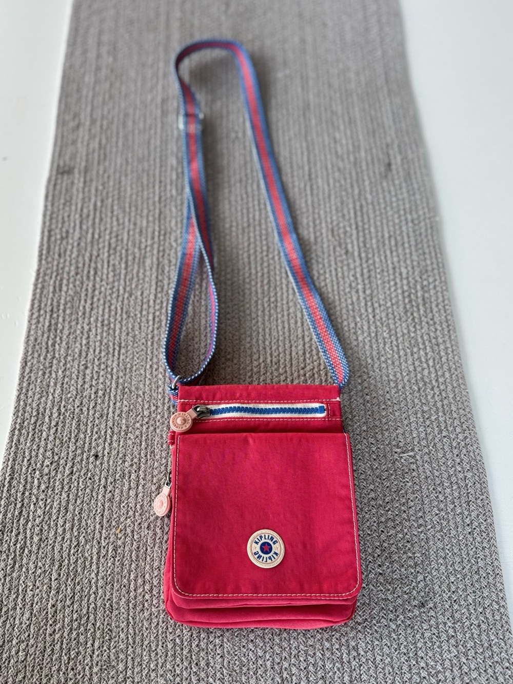 Kipling Red Nylon Crossbody Travel Bag Blue White Strap